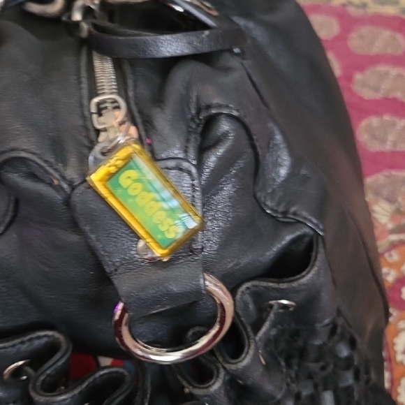 Francesco Biasia Black Leather Shoulder Bag - Picture 2 of 12